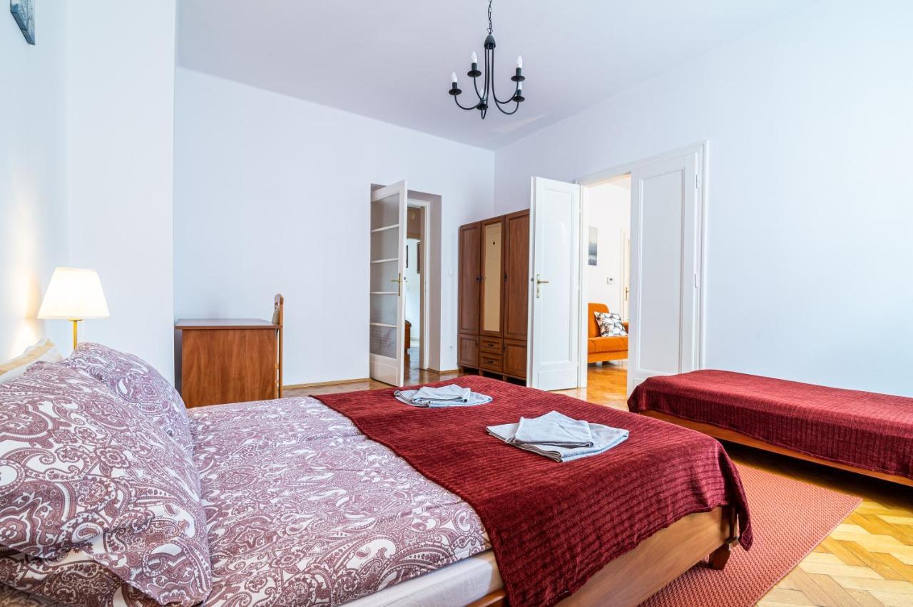 Trip Apartments Krakow Luaran gambar